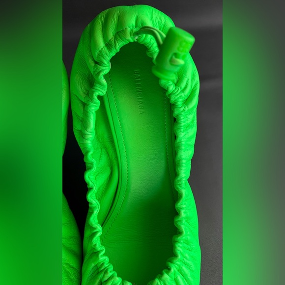 💥 SALE 💥 BALENCIAGA Knife cinch heels, neon green - Picture 6 of 7